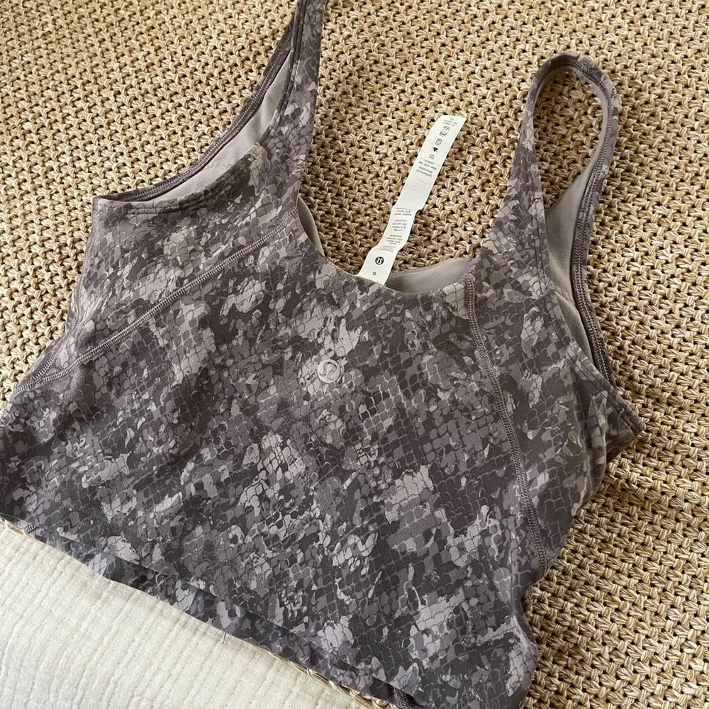 LULULEMON align tank top snack Patterned Sports Bra purple grey size 6